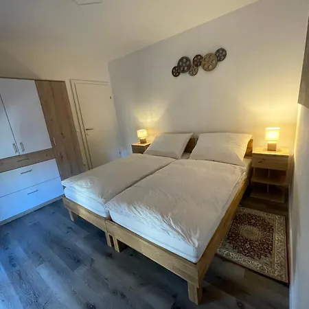 Sorinas Home - Comfortable Apartment Near Graz - Free Parking *