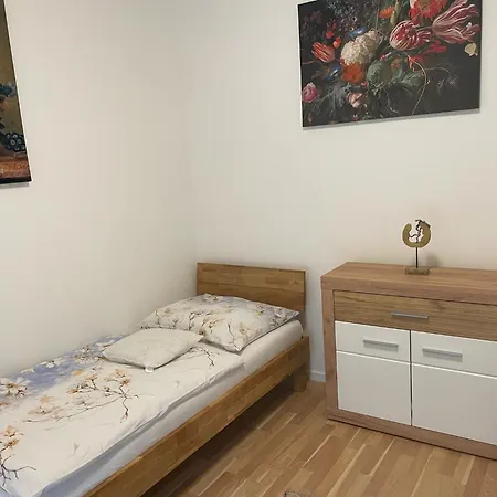 Appartement Sorinas - Comfortable Near Graz - Free Parking